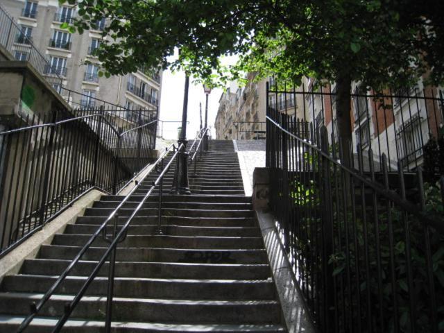 Quiet Apartment Hill Of Montmartre Paris Dış mekan fotoğraf